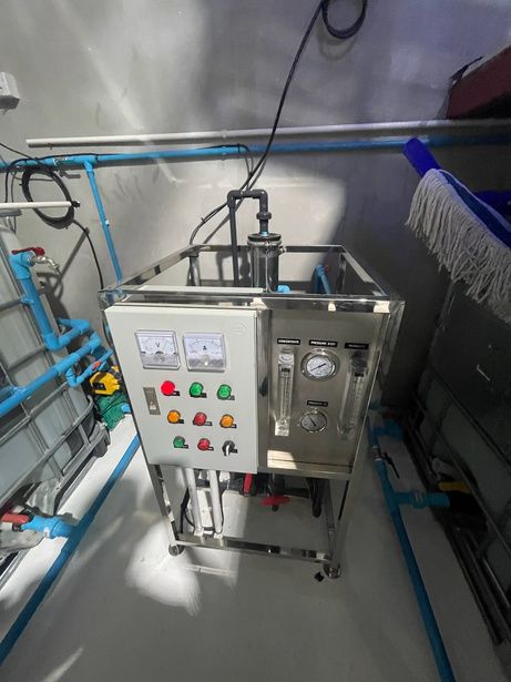 Fertigation system with nutrient tanks and lines